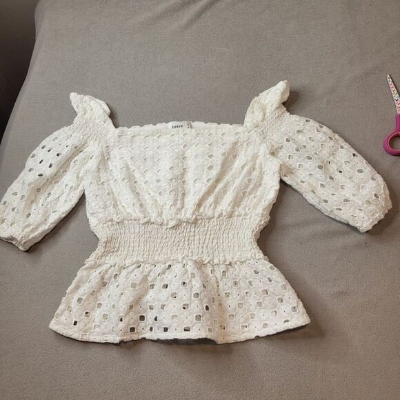 Suboo Revolve Eyelet White Crop Top Size US 2 - Picture 2 of 8